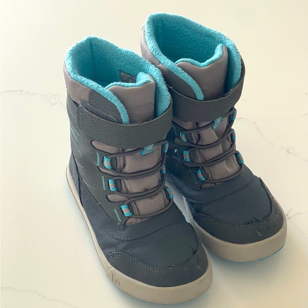 Merrell Girl/Boy Toddler Snow Boots Size 12 Used a few times